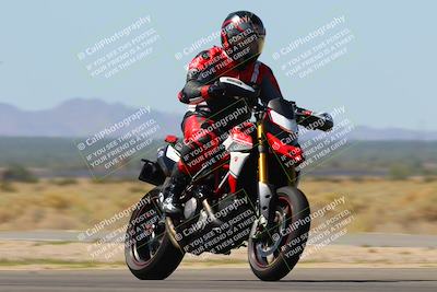 media/Sep-25-2023-Moto Forza (Mon) [[81ffa65e0a]]/B-C Group/Session 3 (Turns 16 and 17 Exit)/